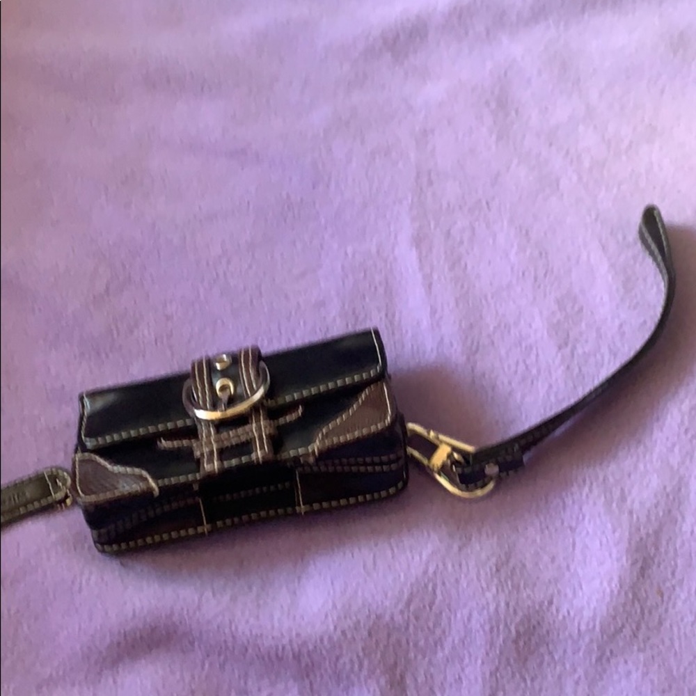 Pouch to hold your stuff